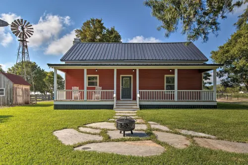 Peaceful Schulenburg Farmhouse w/ Fire Pit & Games - 3-Star