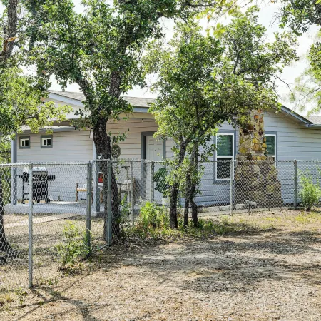 Brownwood Family Home - 2 Mi to Public Marina!