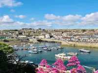 Harvey's House Hotels in Porthleven