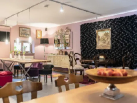 วิลล่า ฟันตาเซีย บัดเจ็ต บูตีค โรงแรม โรงแรมในฟึสเซิน