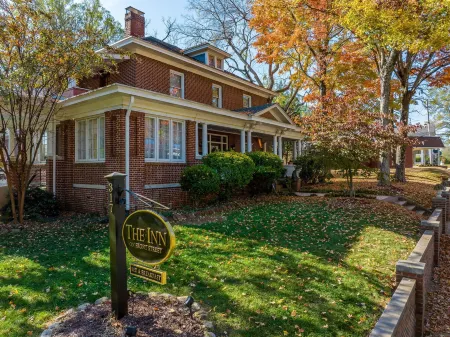 The Inn on Front Street Отели в г. Айрделл