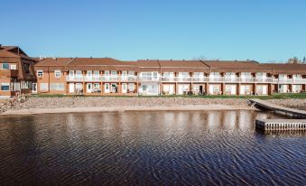 La Place Rendez-Vous Hotel