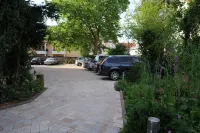 Hotel & Weinhaus Anker - parking