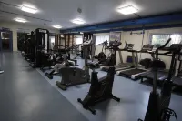 Hotel Feira Pedra Bela - Phòng tập thể hình