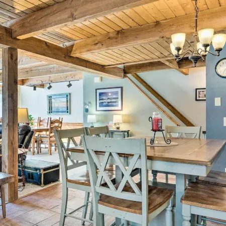 Cozy Conway Area Home about 4 Mi to Cranmore Mountain! Hotels in Bartlett