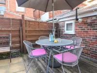 South Harbour Cottage Hotels in Weymouth and Portland District