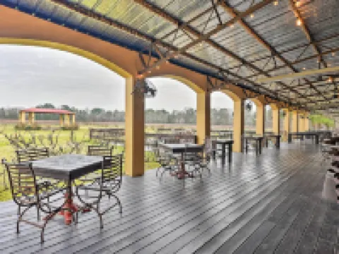 Blue Jay Cottage - Pittsburg Studio on Winery! Hotels in Camp County