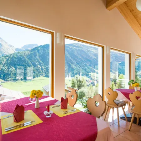 Hotel Cuntera