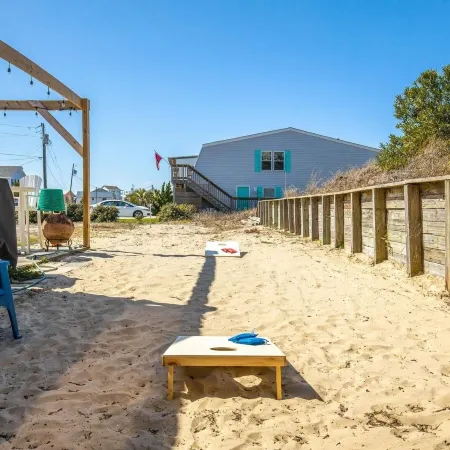 The Salty Pelican 2 Bedroom Townhouse by Redawning