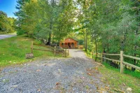 Mtn View + Fire Pit: Pet-Friendly Woodlawn Cabin! - 3 stjerner
