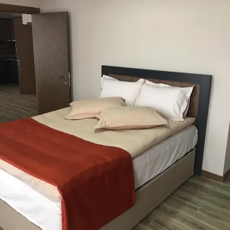 Khall Suite's