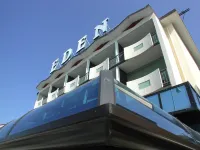 Hotel Eden - breakfast