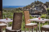 Iconic Luxury Suites
