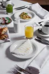 Bourbon Curitiba Convention Hotel - breakfast