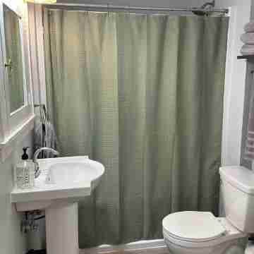 Light & Bright Seattle Duplex House Rooms