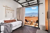 Kinship Landing Hotels in Columbia