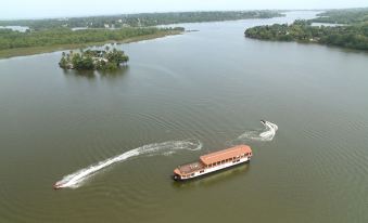 Flow by the Amber Collection - Luxury River Cruises in Sri Lanka