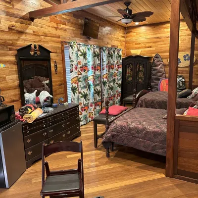 Hawaii Magic Skies Farmstay Hotels near Honoli'i Beach Park