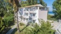 Cavos Beach House Hotels in Kavos