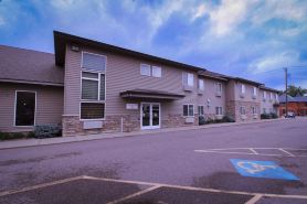 Canby Inn and Suites