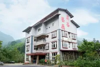 Riverside Homestay B&B Hotel in zona Dexing Waterfall