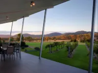 Azjure Studio Retreat Hotels in Ballandean