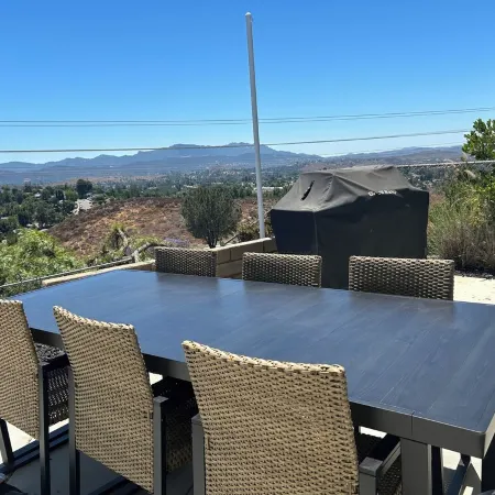 "The Best" Jacuzzi View Private Luxury Guest Cottage-Better Than a Room or Suite