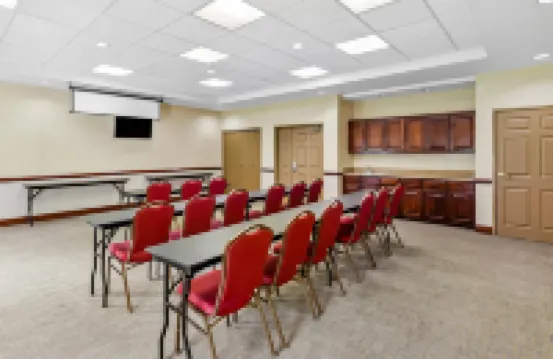 Country Inn & Suites by Radisson, Princeton, WV
