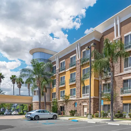 Comfort Suites Ontario Airport Convention Center
