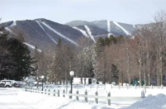 Year Round Green Mountain Escape - Ski - Swim - Tennis - Hike - Golf