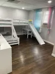 Renovated 3 Bedroom 6 bed unit with onsite parking
