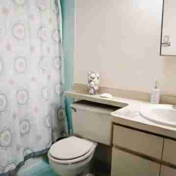 Isla Bonita Ocean View Condo- Lovely Getaway Rooms