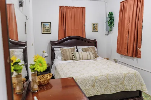 Authentic Puertorrican Home with Full AC -Fast Wifi - Smart TV Near Beach