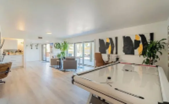6 Bd Desert Oasis w/ Pool, Slide, Pickleball+More!