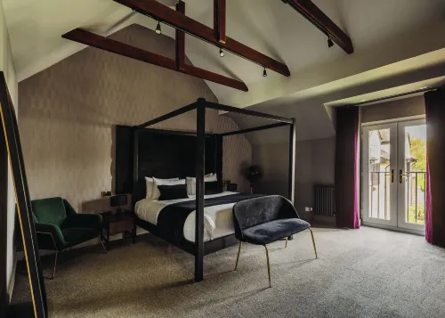 The Chesterton Hotel - 4-Star