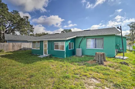 ~ 9 Mi to Universal: Orlando Retreat w/ Sun Porch!