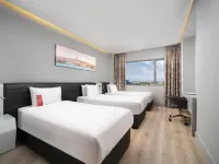Ramada Plaza by Wyndham İstanbul Ataköy Hotels near Bakirkoy