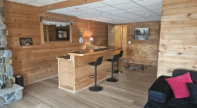 Waterfront, Family Retreat up to 12, Acadia National Park, Coastal Maine, Camp