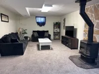 Sunny Days! Room for everyone and Pet-Friendly! - 2-Star
