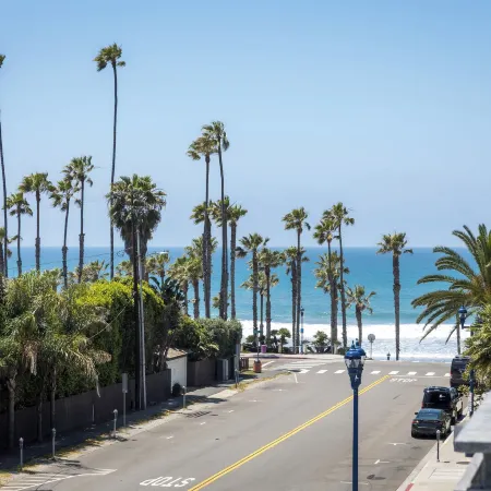 SpringHill Suites Oceanside Beach