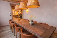 Hôtel de la Roche Hotels in Crest-Voland