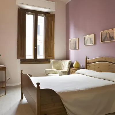 B&B Leopoldo Hotels near Careggi - Rifredi