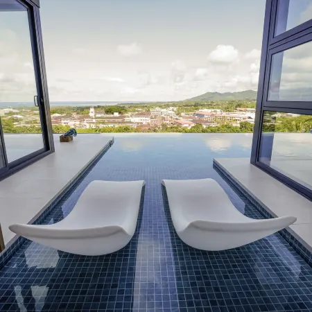 Moanalei Villas