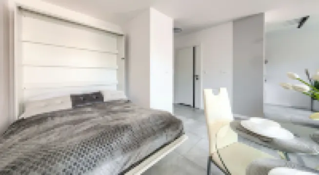 Sun & Snow 奧德讓斯基大道