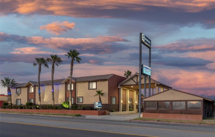 Best Western Desert Winds