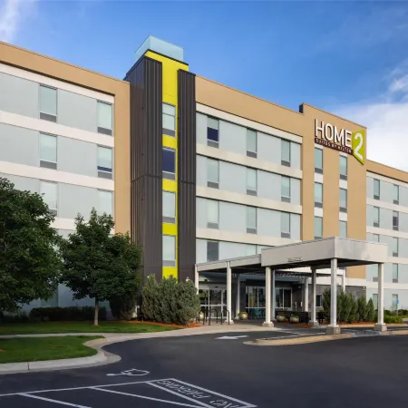 Home2 Suites by Hilton Roseville Minneapolis