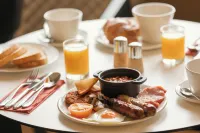 Peebles Hydro - breakfast