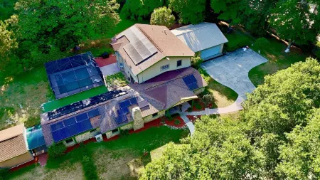 La Casona: Spacious 6-bedroom house, outdoor pool, and new pickleball court!