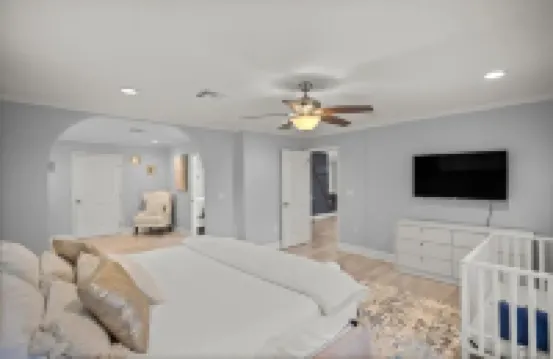 Luxury Ranch 2 Master Kg Bed w/ heated Salted Pool