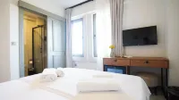 Marika Bozcaada - Hostels